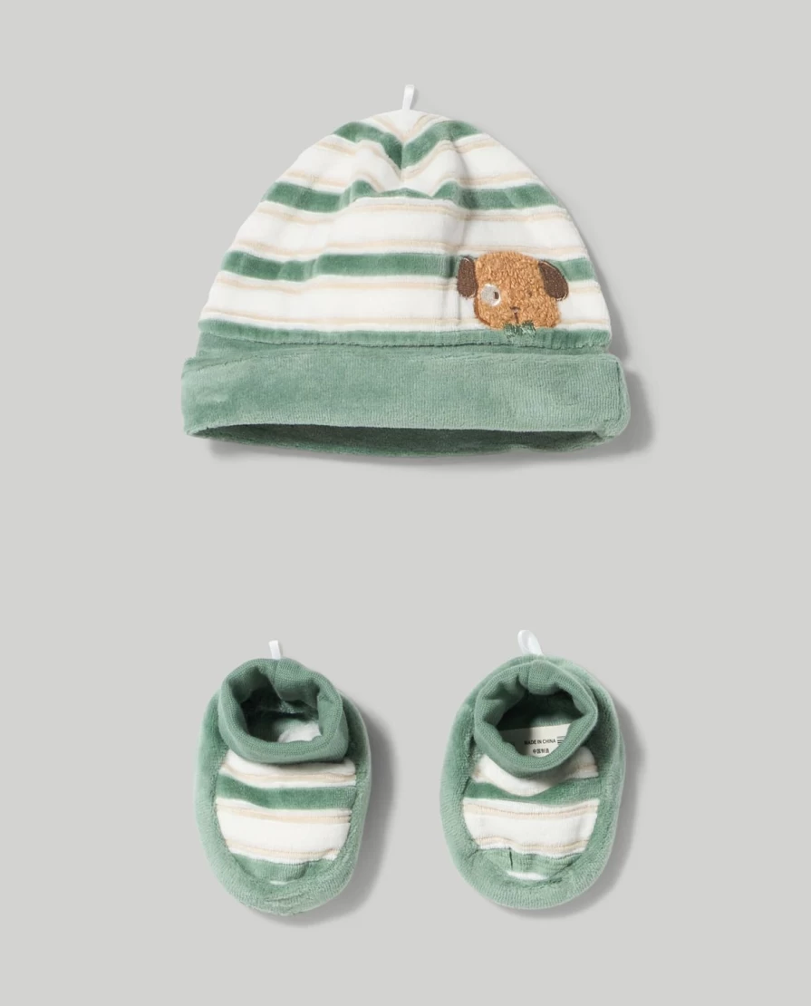 Blukids Unisex Baby Chenille Shoes and Hat Set - Soft Comfortable Newborn Gift