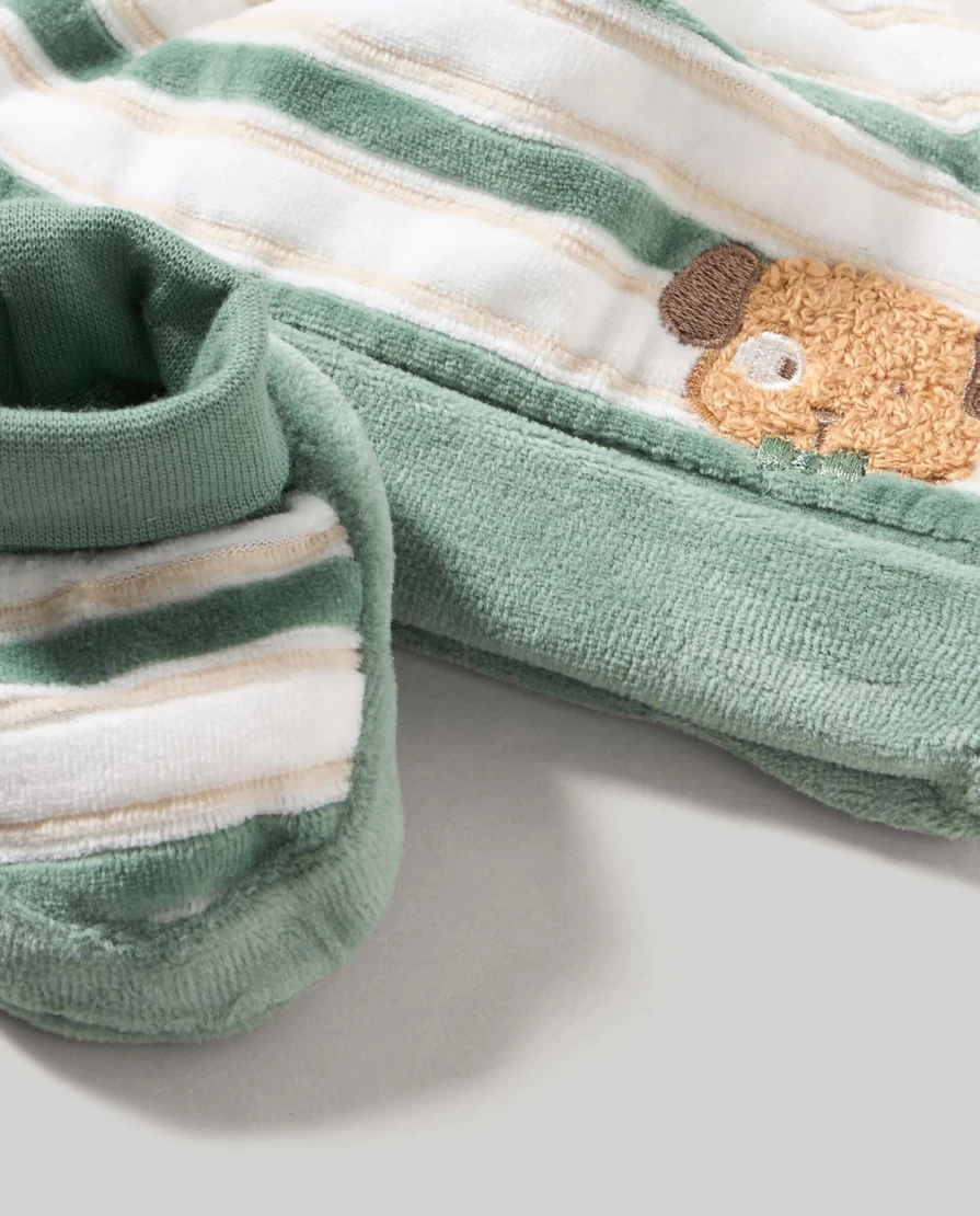 Blukids Unisex Baby Chenille Shoes and Hat Set - Soft Comfortable Newborn Gift